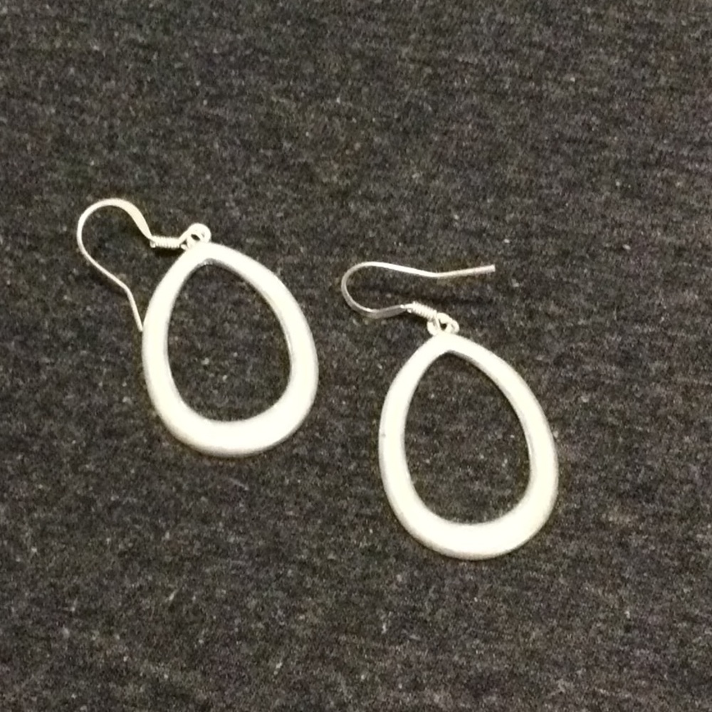 ▶️4 for $15◀️ nwot Egg shaped earrings